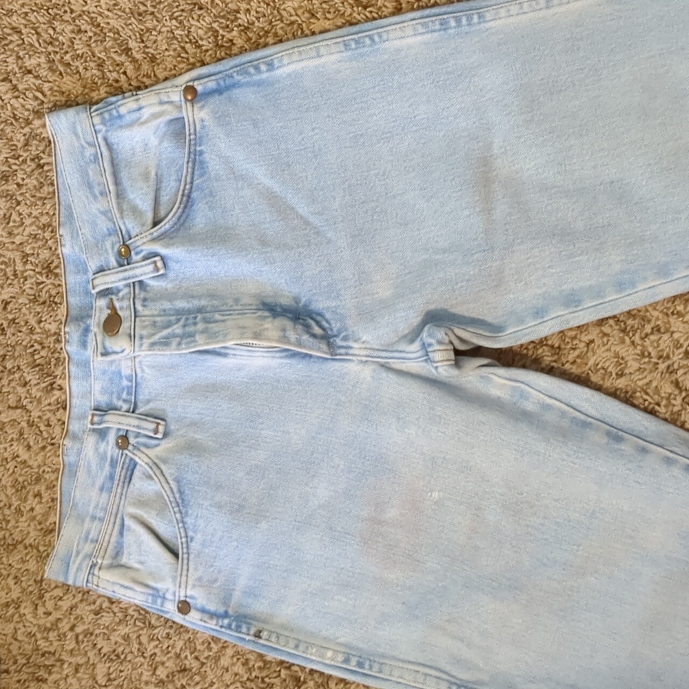 Wrangler vintage light wash 29 modern 26 or 27